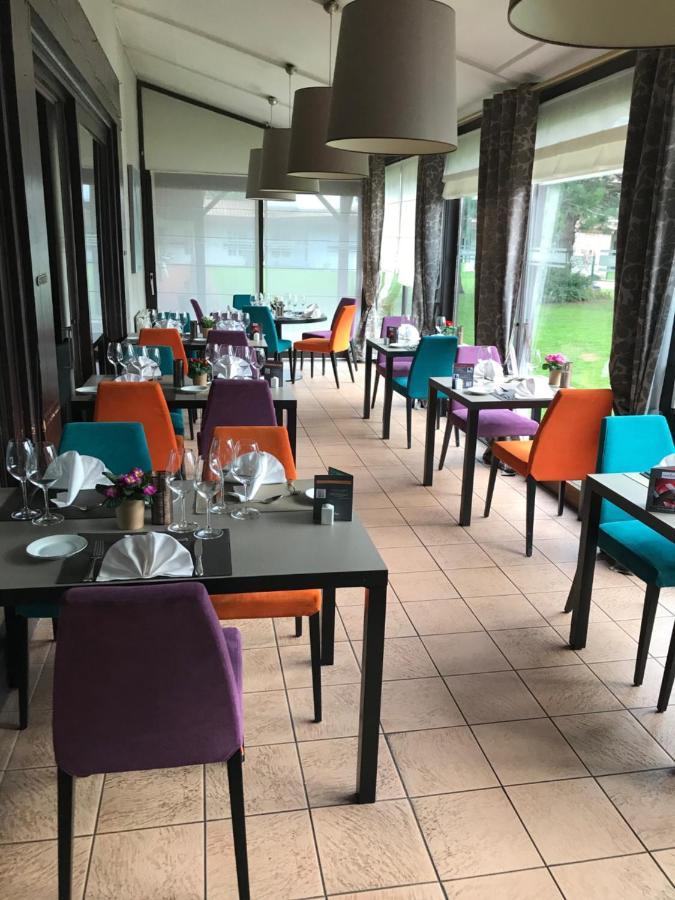 Logis Hotel & Restaurant - Lensotel Esterno foto